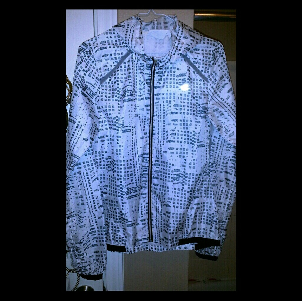 Wind breaker